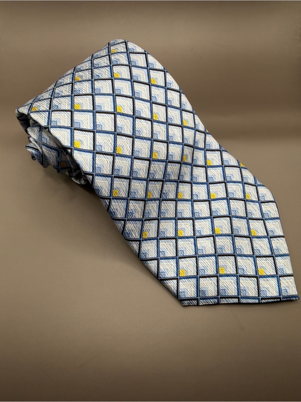 Carlos Devenezia 100% Silk Tie  Geometric Blue White Yellow 58”x 3.9” VTG Roma